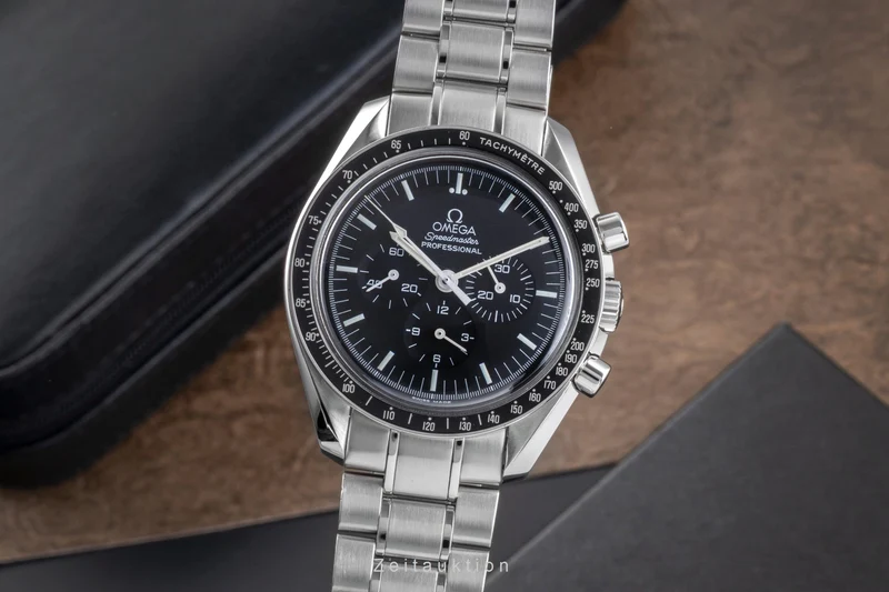 Omega Speedmaster Moonwatch chronograph steel manual winding men's watch 311.30.42.30.01.005 LP: 7600EUR [2505323]