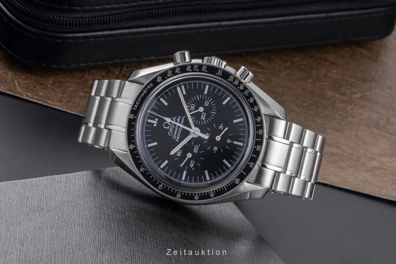 Omega Speedmaster Moonwatch chronograph steel manual winding men's watch 311.30.42.30.01.005 LP: 7600EUR [2505323]