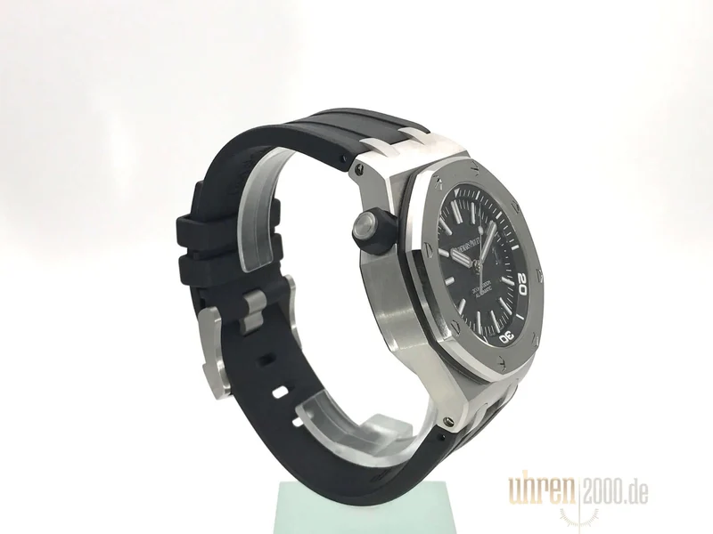 Audemars Piguet Royal Oak Offshore Diver 15703ST.OO.A002CA.01 aus 2011