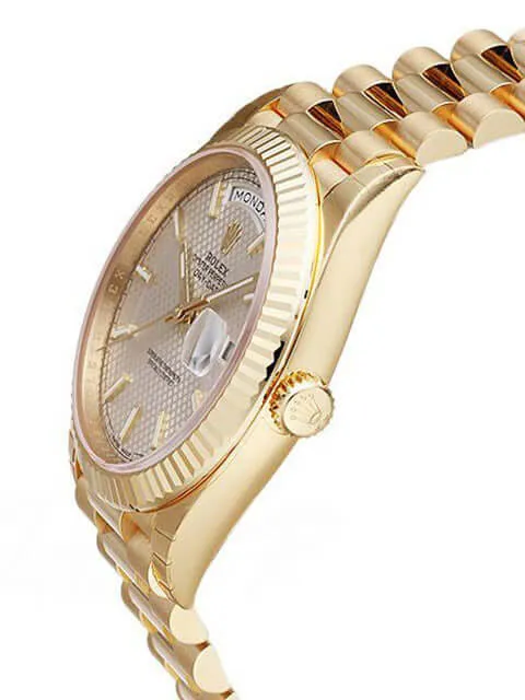 Rolex Day-Date 40 Gelbgold 228238 Silber Diagonal
