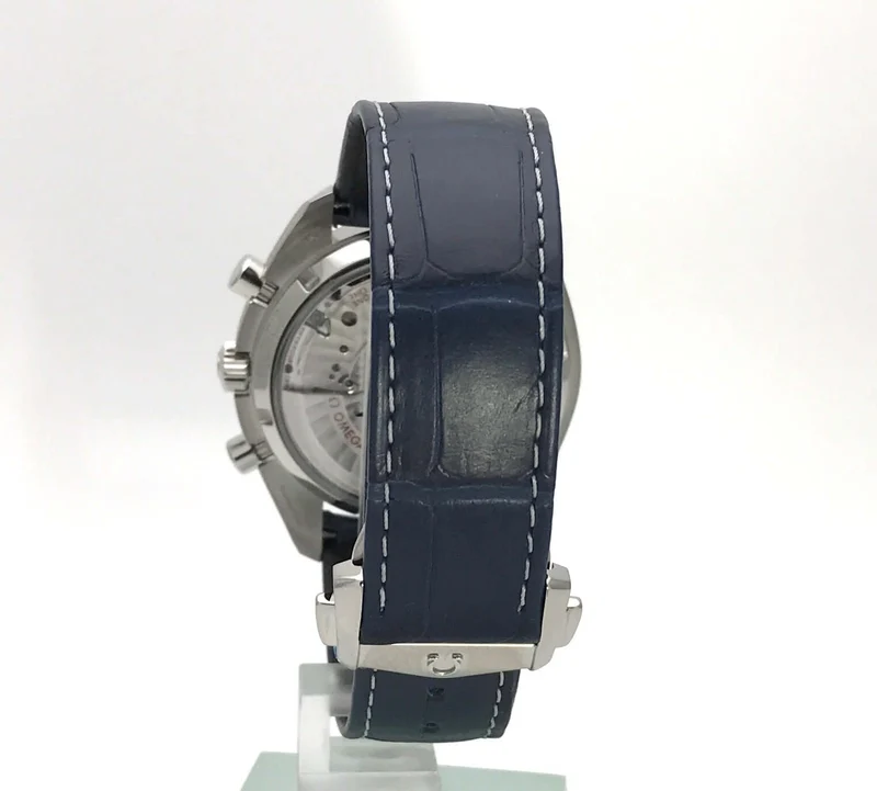Omega Speedmaster Moonwatch Moonphase Chronometer 304.33.44.52.03.001