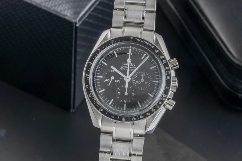 Omega Speedmaster Moonwatch chronograph steel manual winding men's watch 311.30.42.30.01.005 LP: 7600EUR [2504445]