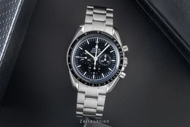 Omega Speedmaster Moonwatch chronograph steel manual winding men's watch 311.30.42.30.01.005 LP: 7600EUR [2504445]