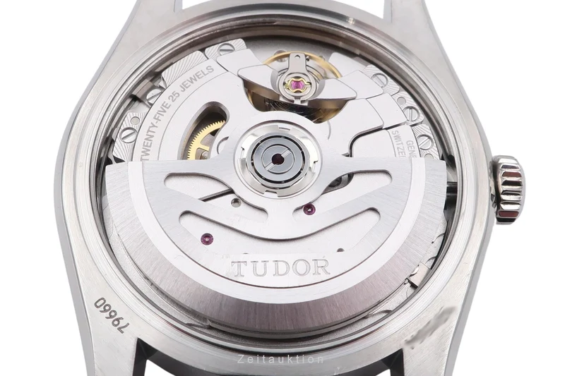 Tudor Black Bay steel automatic men's watch 79660 LP: 4150EUR [2504652]