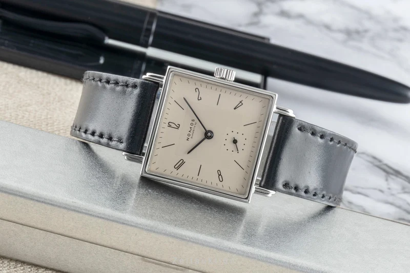 Nomos Tetra steel manual winding men's watch 401 [2505141]