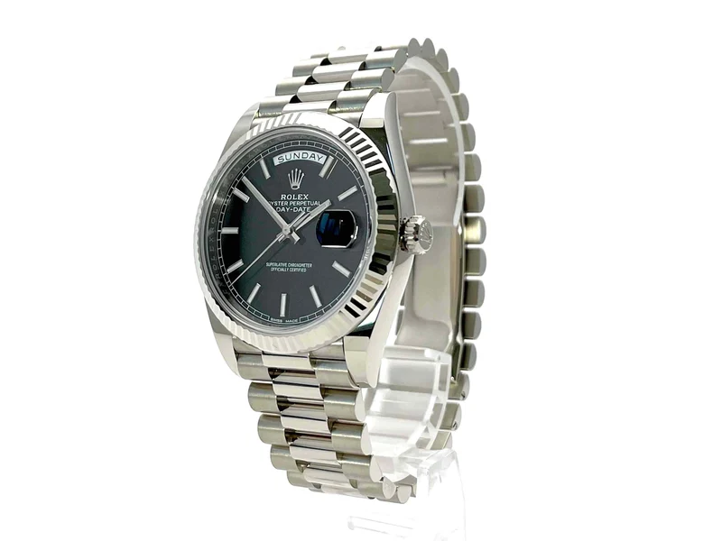 Rolex Day-Date 40 Weißgold 228239 Schwarz