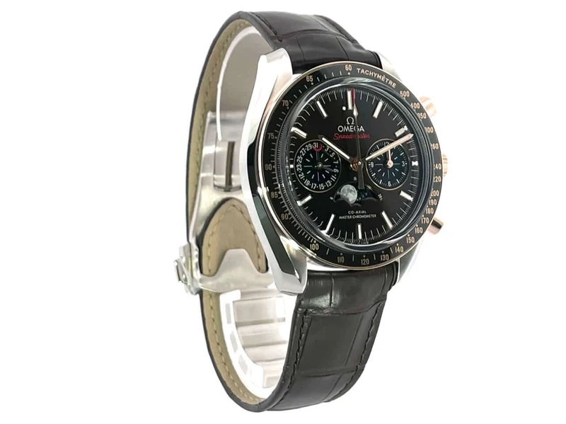 Omega Speedmaster Moonwatch Moonphase Chronometer 304.23.44.52.13.001