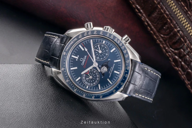 Omega Speedmaster chronograph steel automatic men's watch 304.33.44.52.03.001 LP: 12200EUR [2505261]