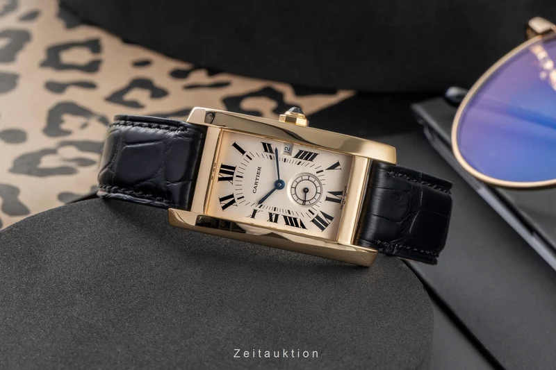 Cartier Tank Américaine 18 ct gold quartz men's watch W2600951, 8012905 [2504068]
