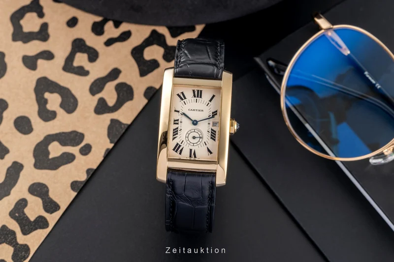 Cartier Tank Américaine 18 ct gold quartz men's watch W2600951, 8012905 [2504068]