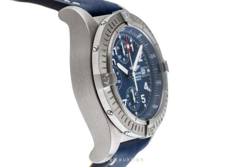 Breitling Avenger chronograph titanium automatic men's watch E13360 [2503829]