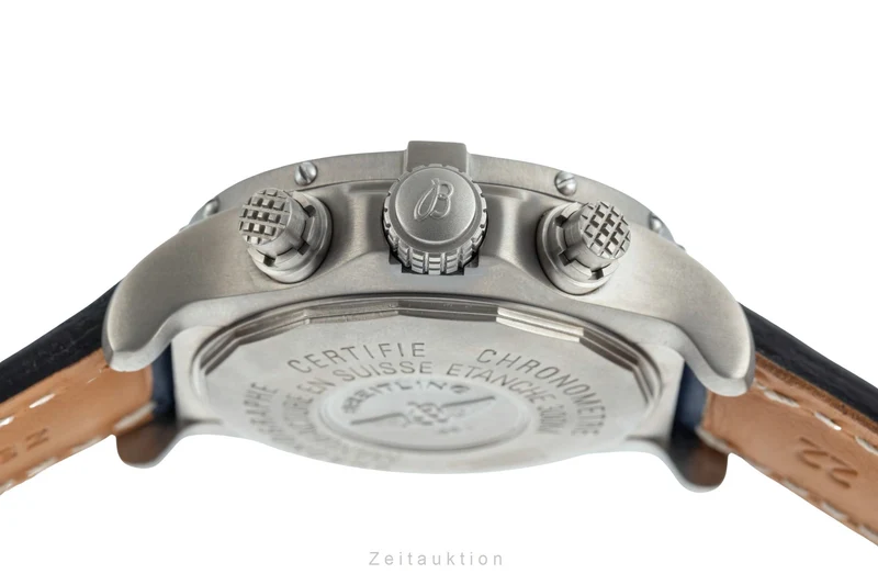 Breitling Avenger chronograph titanium automatic men's watch E13360 [2503829]