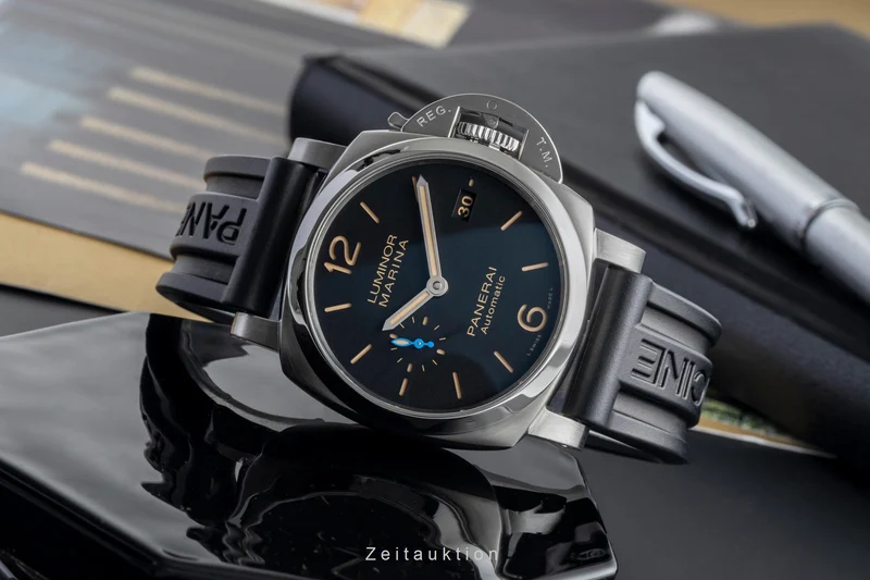 Panerai Luminor Marina steel automatic men's watch PAM01392 LP: 8900EUR [2505110]
