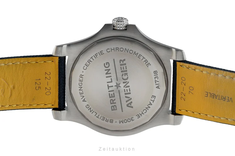 Breitling Avenger steel automatic men's watch A17318 LP: 4800EUR [2505160]