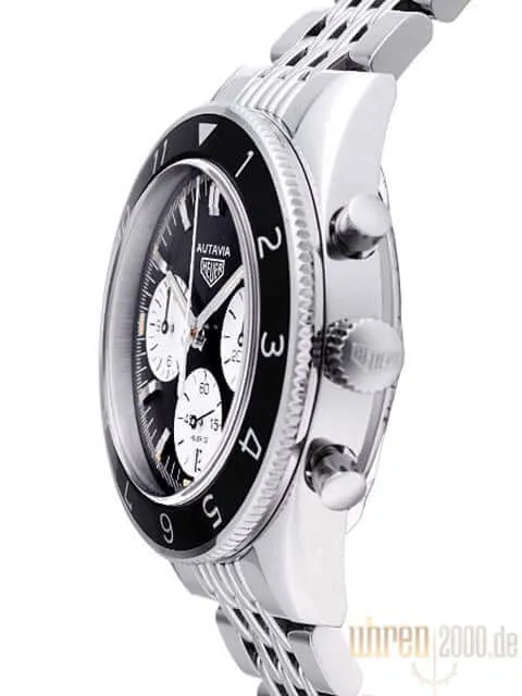 TAG Heuer Autavia Heuer 02 Chronograph CBE2110.BA0687