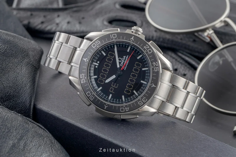 Omega Speedmaster chronograph titanium quartz men's watch 318.90.45.79.01.001 [2505301]