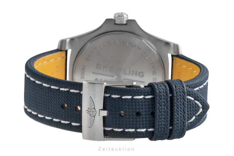 Breitling Avenger steel automatic men's watch A32395 [2505264]