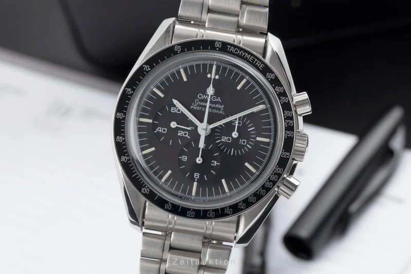 Omega Speedmaster Moonwatch chronograph steel manual winding men's watch 3890.50.00 145.022 LP: 7600EUR [2504892]
