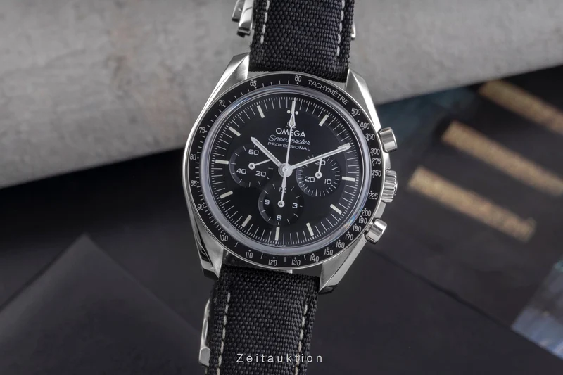Omega Speedmaster Moonwatch chronograph steel manual winding men's watch 310.32.42.50.01.002 LP: 8300EUR [2504647]