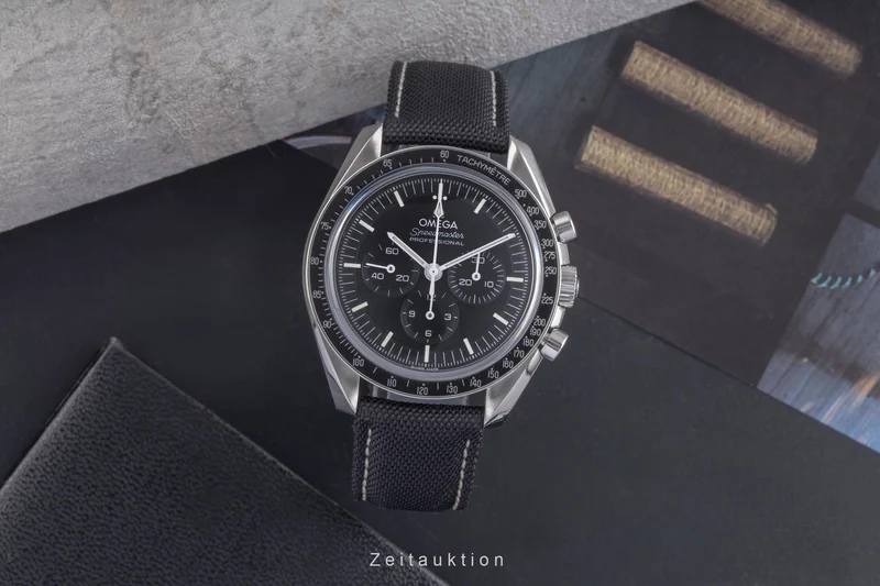 Omega Speedmaster Moonwatch chronograph steel manual winding men's watch 310.32.42.50.01.002 LP: 8300EUR [2504647]