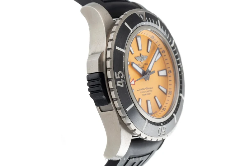 Breitling Superocean titanium automatic men's watch E17369 LP: 6600EUR [2505348]