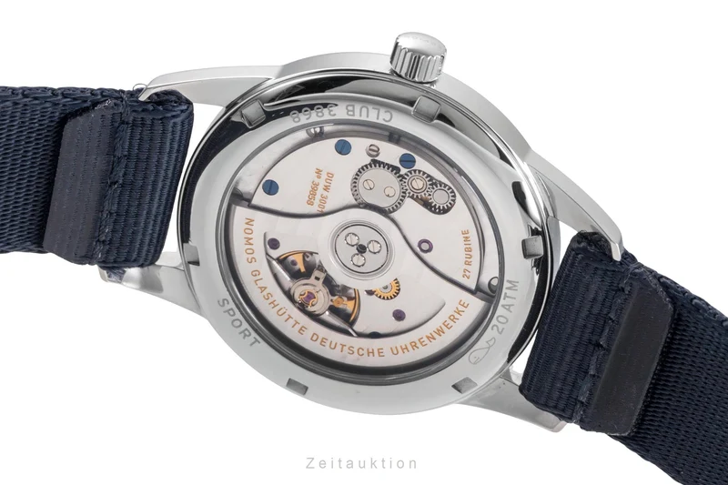 Nomos Club steel automatic men's watch 750 LP: 2920EUR [2505111]