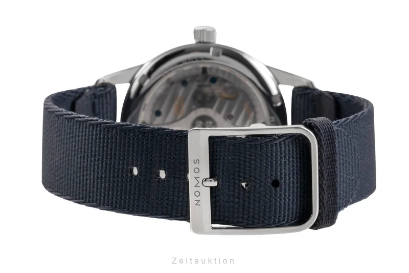 Nomos Club steel automatic men's watch 750 LP: 2920EUR [2505111]