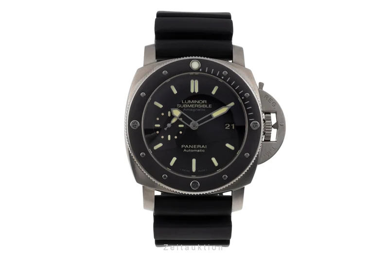 Panerai Submersible titanium automatic men's watch PAM00389 VP: 10900EUR [2505366]
