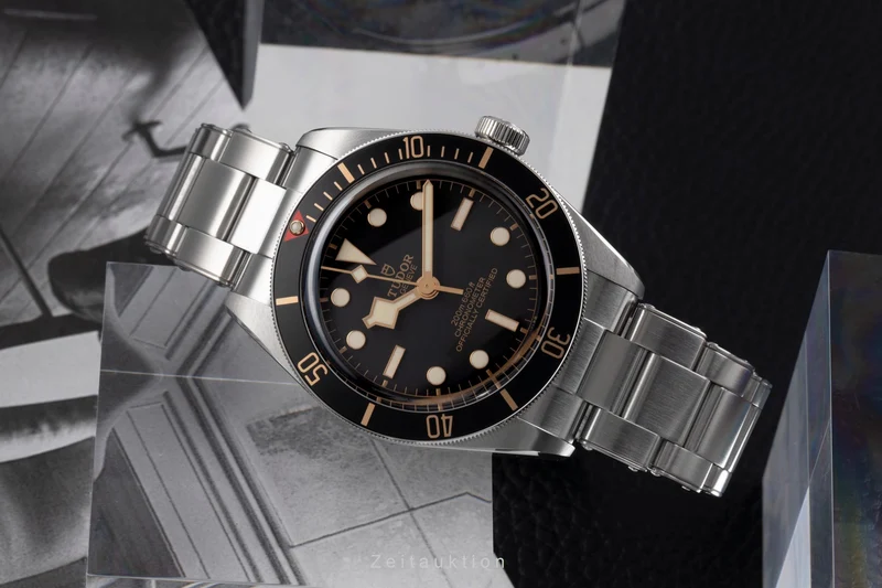 Tudor Black Bay steel automatic men's watch 79030N LP: 4150EUR [2505154]