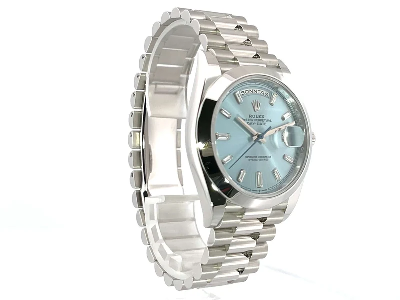 Rolex Day-Date 40 Platin 228206 Eisblau Diamant