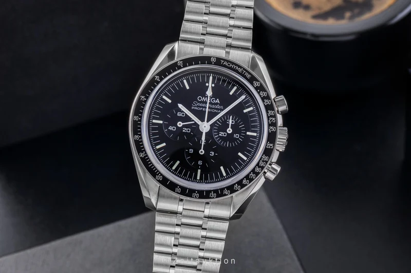 Omega Speedmaster Moonwatch chronograph steel manual winding men's watch 310.30.42.50.01.002 LP: 8700EUR [2505118]