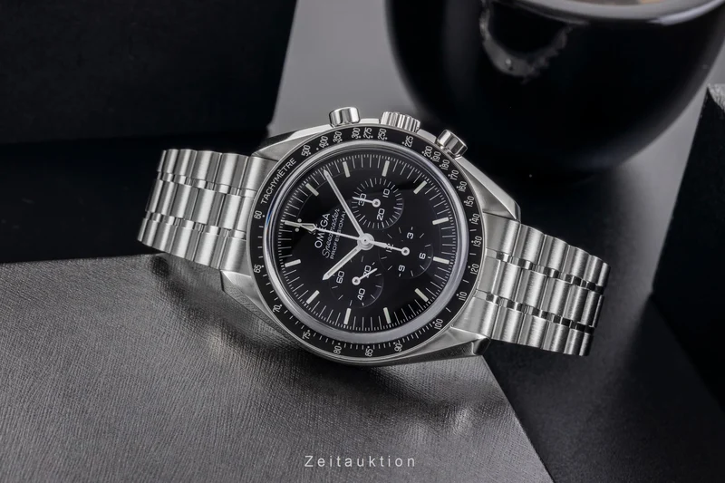 Omega Speedmaster Moonwatch chronograph steel manual winding men's watch 310.30.42.50.01.002 LP: 8700EUR [2505118]