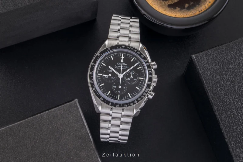 Omega Speedmaster Moonwatch chronograph steel manual winding men's watch 310.30.42.50.01.002 LP: 8700EUR [2505118]