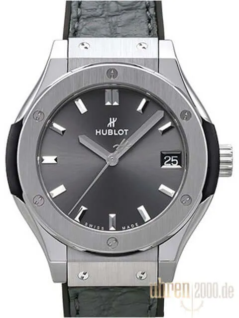 Hublot Classic Fusion Titanium Quarz 33 Racing Grey 581.NX.7071.LR