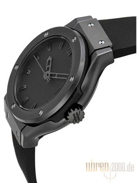 Hublot Classic Fusion Quarz 33 All Black 581.CM.1110.RX