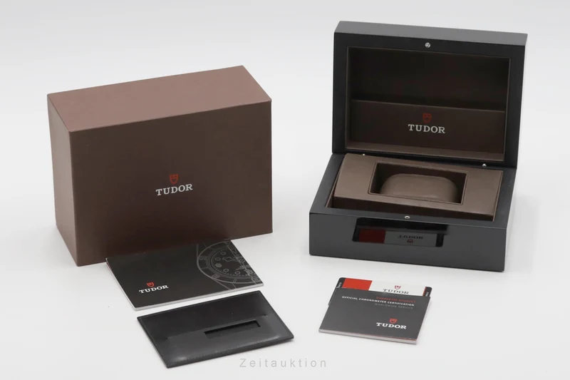 Tudor Black Bay steel automatic men's watch 79230N [2504394]
