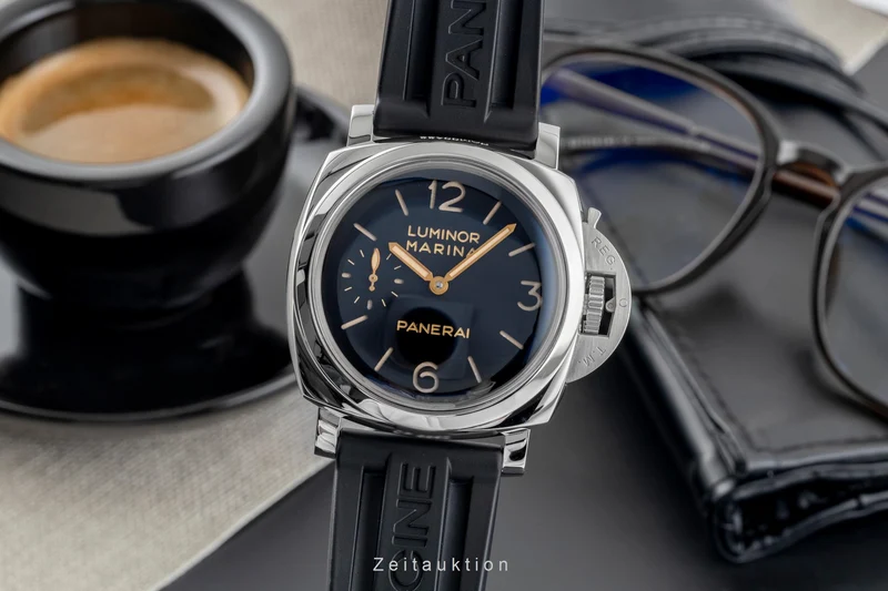 Panerai Luminor Marina steel manual winding men's watch PAM00422 LP: 11500EUR [2505044]