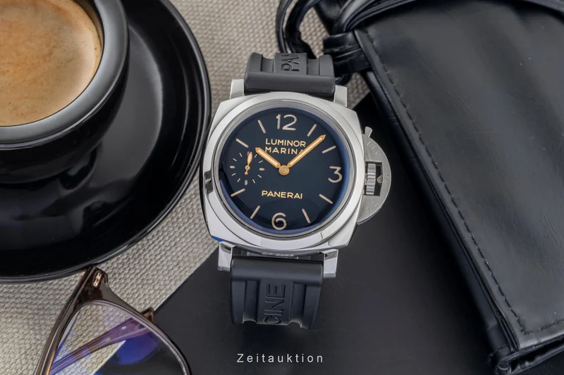 Panerai Luminor Marina steel manual winding men's watch PAM00422 LP: 11500EUR [2505044]