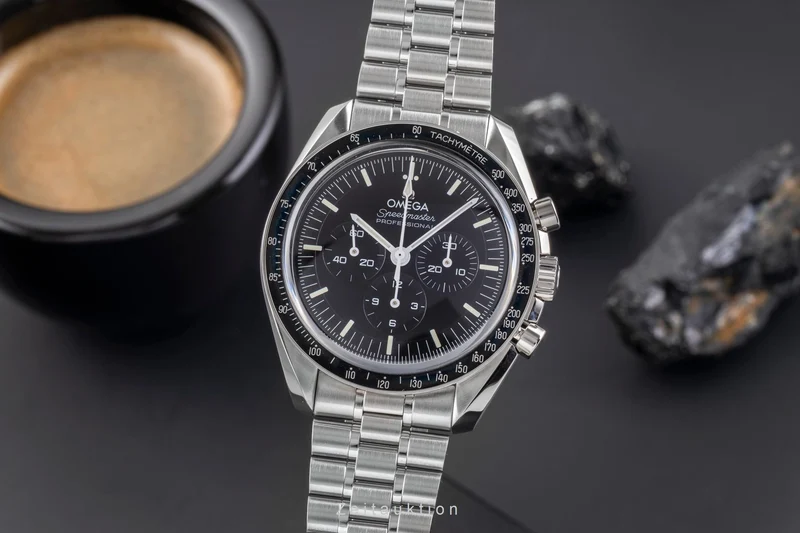 Omega Speedmaster Moonwatch chronograph steel manual winding men's watch 310.30.42.50.01.002 LP: 8700EUR [2505198]