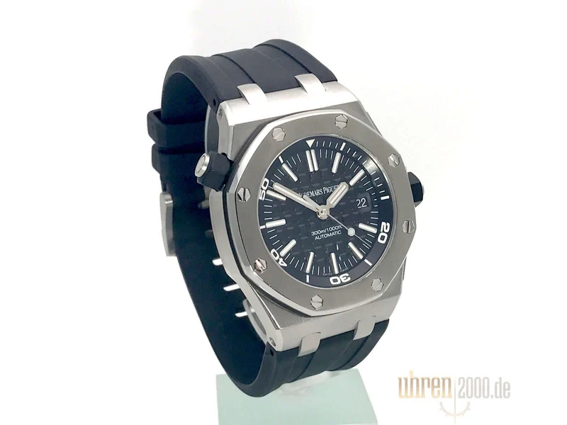 Audemars Piguet Royal Oak Offshore Diver 15703ST.OO.A002CA.01 aus 2010