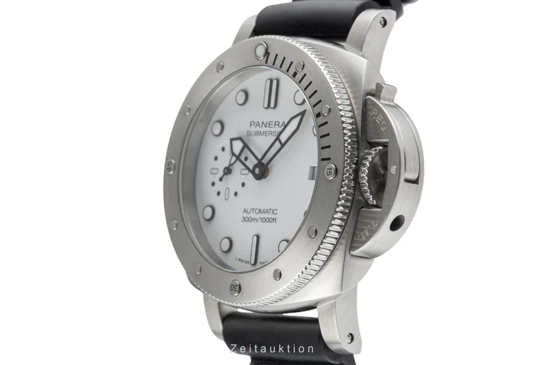Panerai Submersible steel automatic men's watch PAM01223 [2505058]