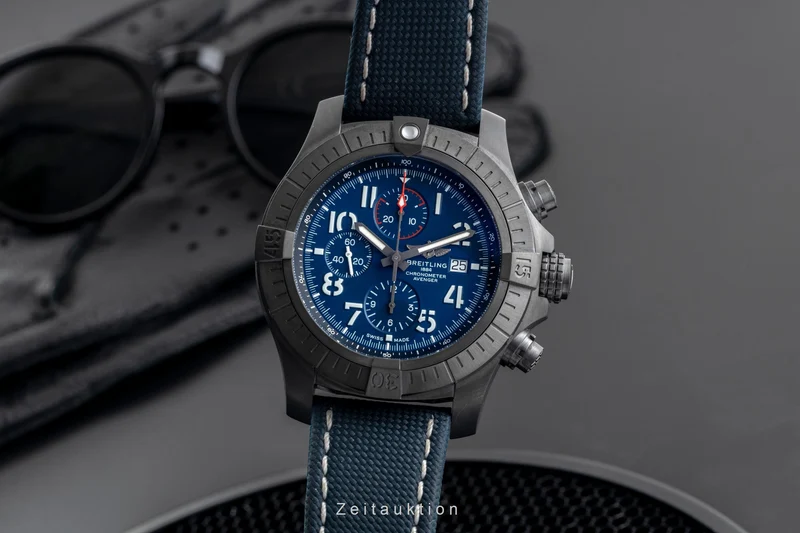 Breitling Super Avenger chronograph titanium automatic men's watch V13375101C1X1 LP: 6400EUR [2505049]