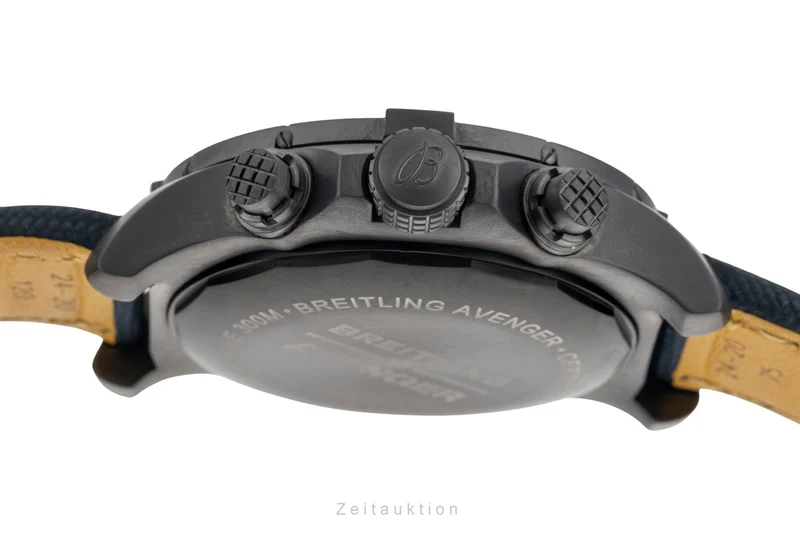 Breitling Super Avenger chronograph titanium automatic men's watch V13375101C1X1 LP: 6400EUR [2505049]