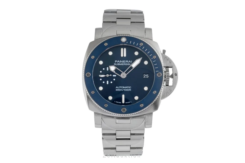Panerai Submersible steel automatic men's watch PAM01068 LP: 11900EUR [2504940]