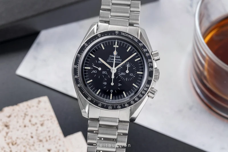Omega Speedmaster Moonwatch chronograph steel manual winding men's watch 145.022 Vintage [2502811]