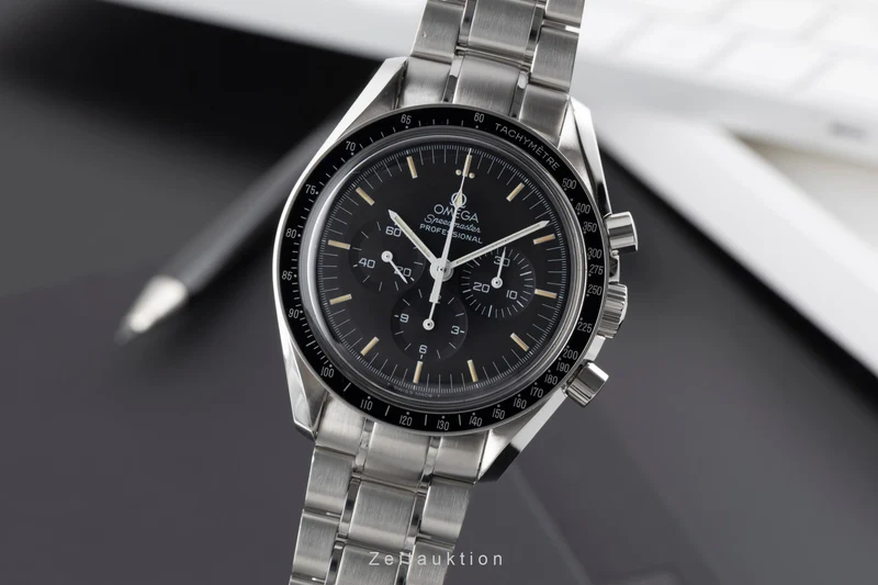 Omega Speedmaster Moonwatch chronograph steel manual winding men's watch 3590.50.00 LP: 7600EUR [2503197]