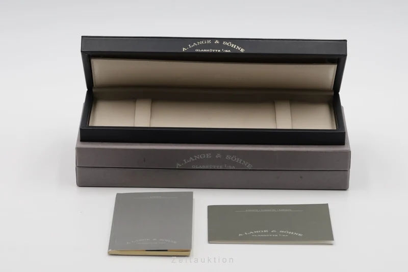 A. Lange & Söhne Saxonia 18 ct gold manual winding men's watch 105.021 [2504542]