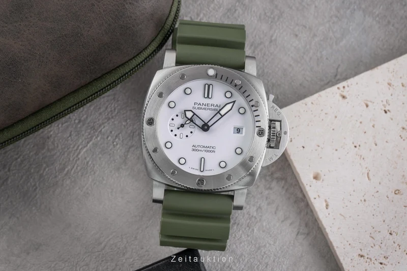 Panerai Submersible steel automatic men's watch PAM01226 LP: 10100EUR [2505122]