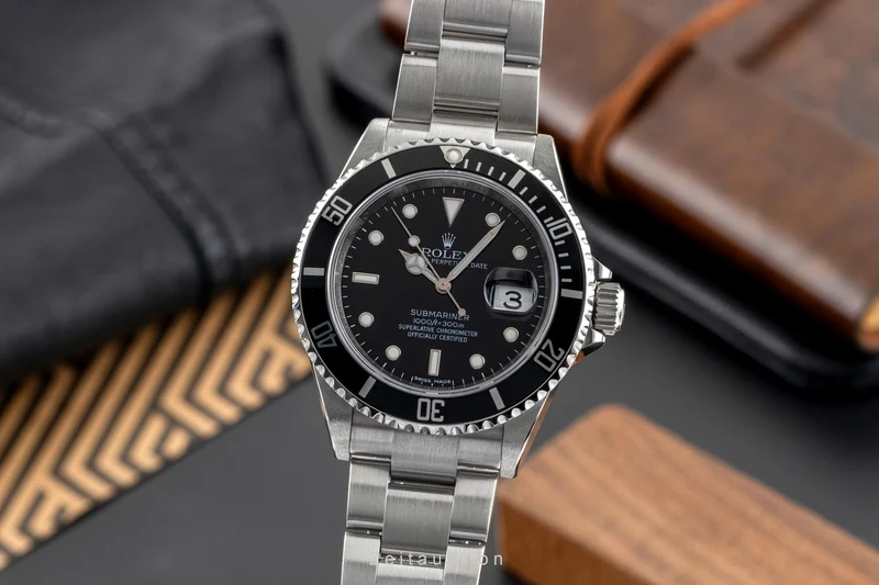 Rolex Submariner steel automatic men's watch 16610T [2504864]