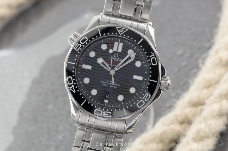 Omega Seamaster steel automatic men's watch 210.30.42.20.01.001 LP: 6500EUR [2505060]